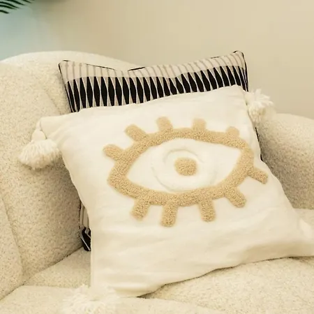 L9 Marechal 2bdr Marechal, 5 Min Sea10 Min Old Town Parking Ac